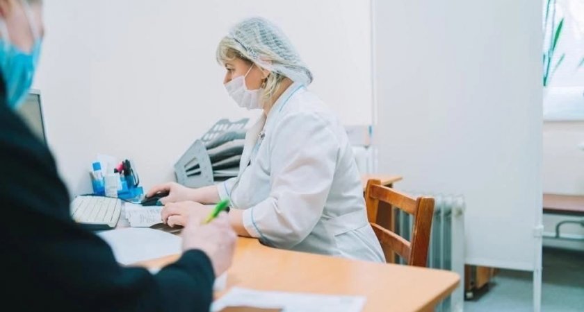 Опасен для многих категорий людей: в Кировской области растет заболеваемость COVID-19