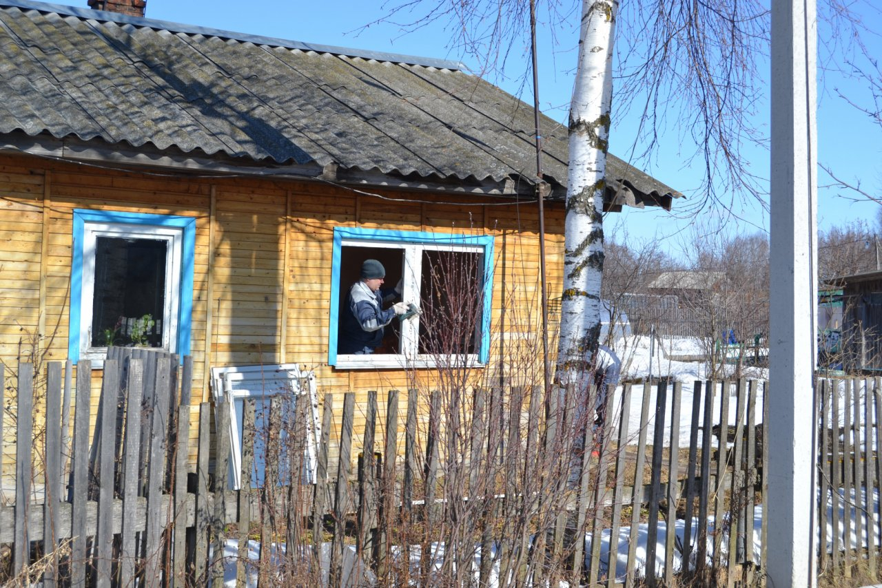 "Подарок ветерану": в доме Любови Лукашовой начались ремонтные работы