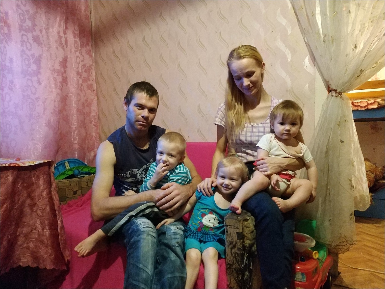 У многодетной семьи из Просницы забирают детей-инвалидов