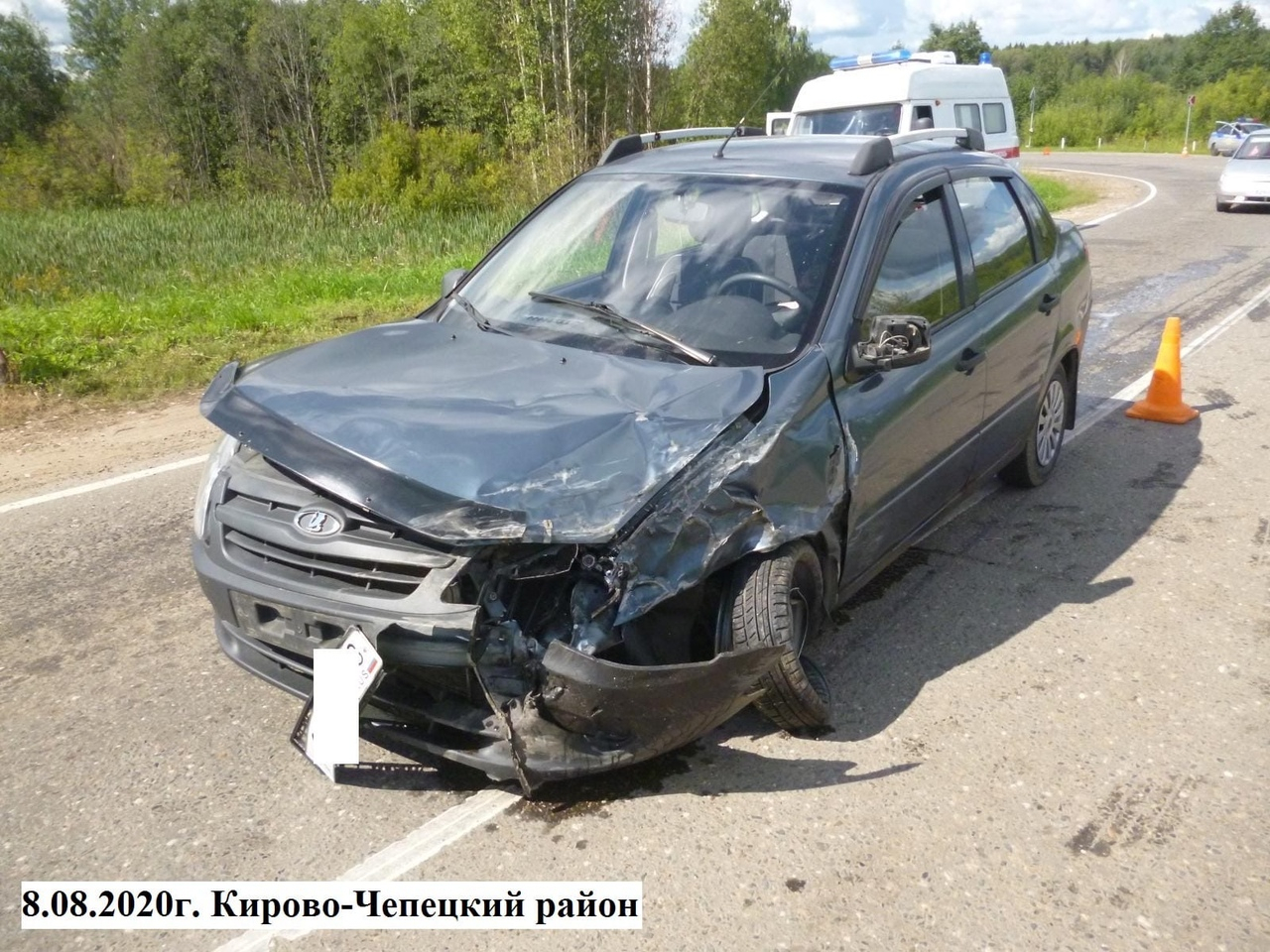 В Кирово-Чепецком районе лоб в лоб столкнулись два ВАЗа: есть пострадавшие