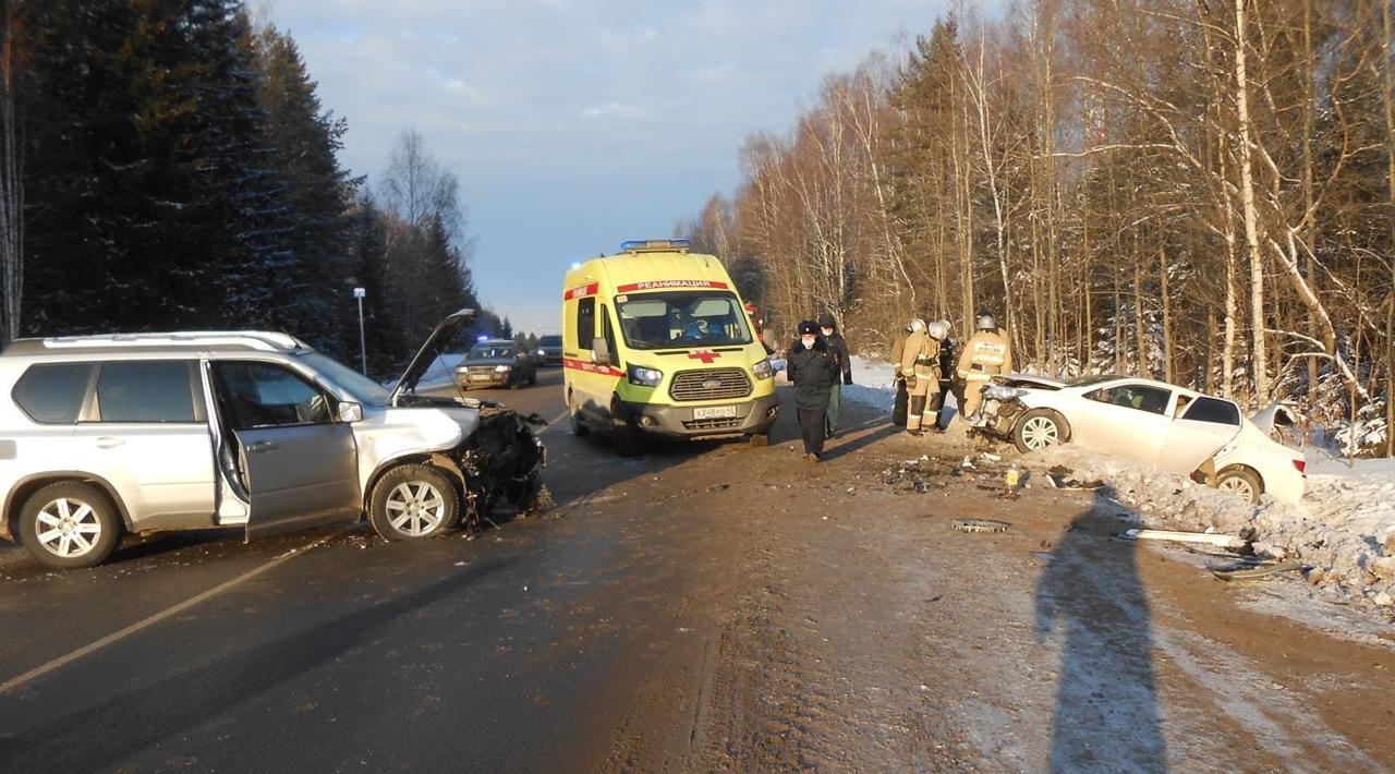 В результате двух лобовых ДТП в Кирово-Чепецком районе пострадали 8 человек 