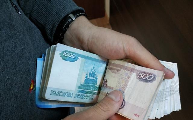 В Кирово-Чепецке мужчина украл у приятеля деньги, полученные в наследство