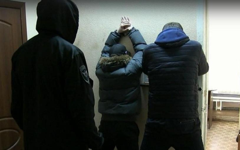 В Кирове задержали четырех жителей Чепецка, которые искали наркотики